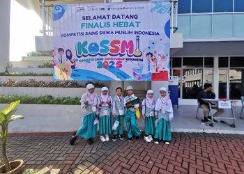 Tiga Siswa MI Masjid Al-Akbar raih medali Kossmi Nasional di Bogor