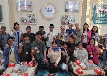 15 Delegasi YME Hong Kong Kunjungi Masjid Al-Akbar Surabaya