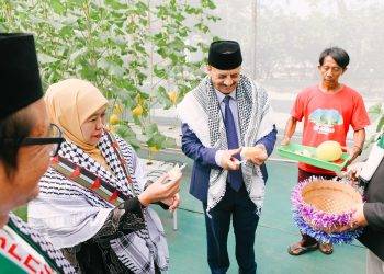 Penasehat Presiden Palestina Kunjungi Green House dan Fishtech di Masjid Al-Akbar